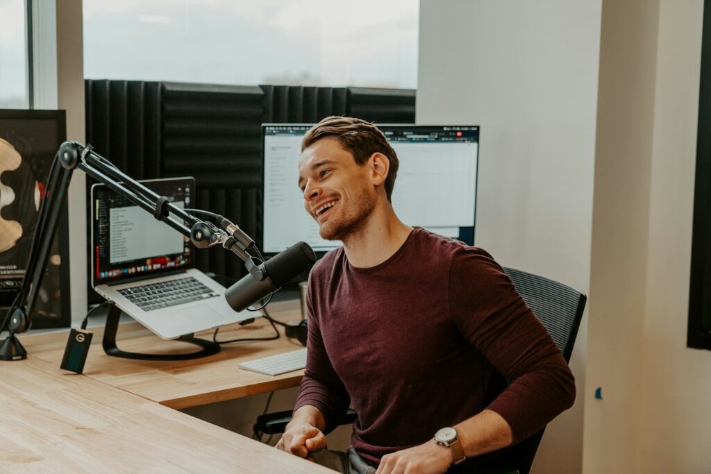 Velký televizní přehled: Které seriály letos na podzim ovládnou obrazovky?